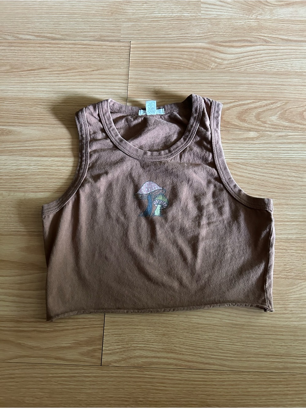 Full Tilt Brown Cropped Mushroom Graphic Top Medium